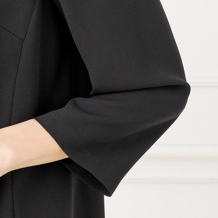 ロングブラウスとパンツのセットアップ 9号・ブラック｜東京ソワール