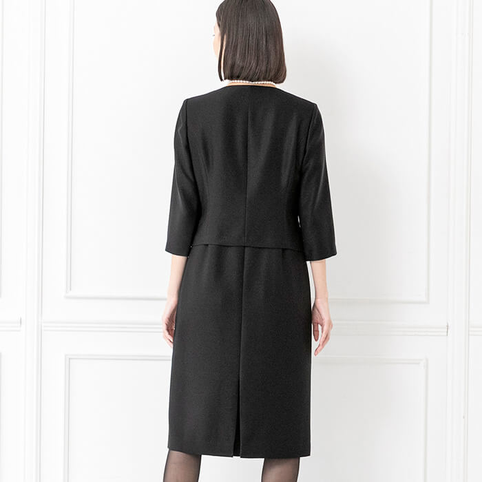 スーツ風のアンサンブル 11号・ブラック｜東京ソワールオンラインストア