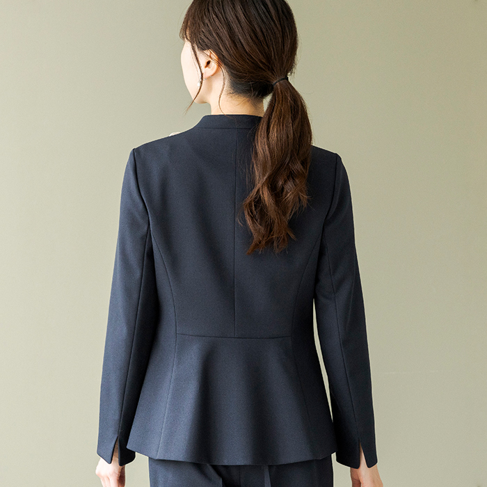 洗える｜定番ネイビーパンツスーツ 9号・ネイビー｜東京ソワール