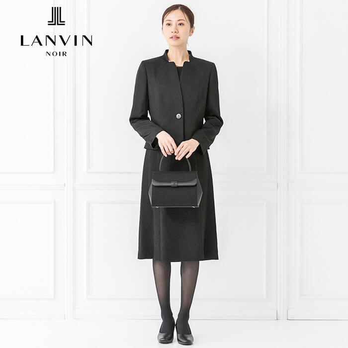 ゆったり寸法のアンサンブル 5号・ブラック｜東京ソワールオンライン