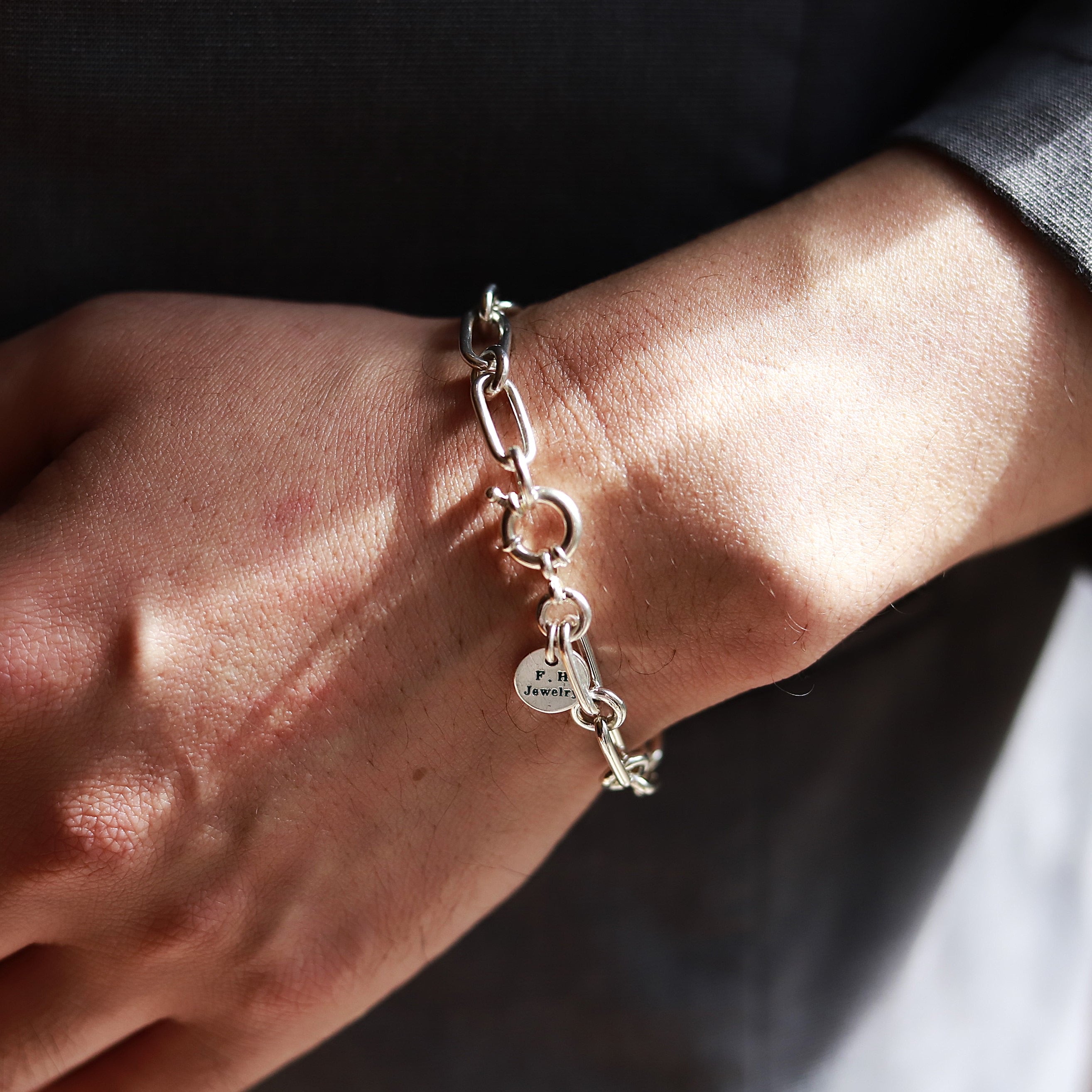 『人気』F.Hブレスレット 当店メンズ人気No.1ブレスレット】F.H. シルバーブレスレット