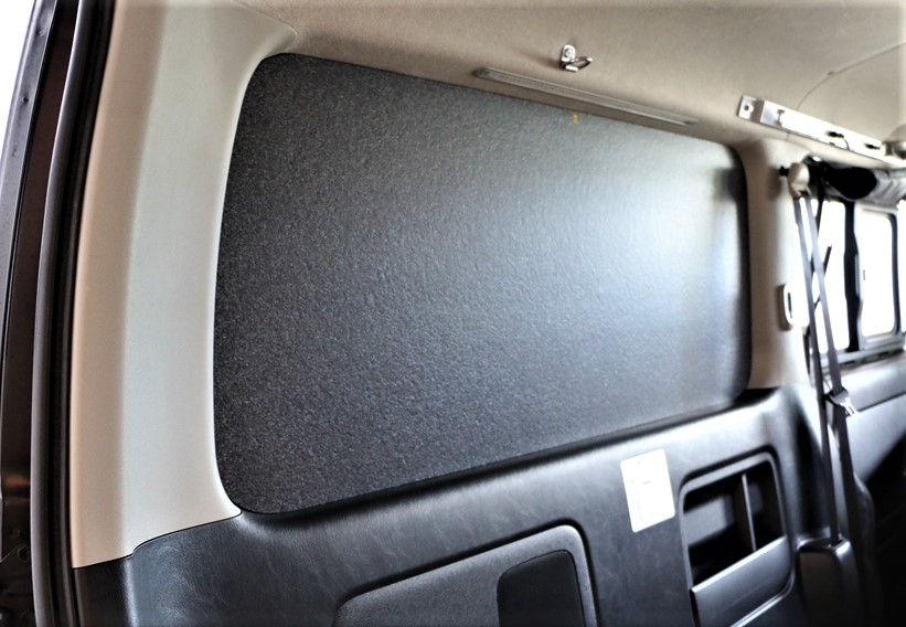 ガラスの保護にも大活躍！簡単取り付け可能の窓埋めパネル！ - GLAD