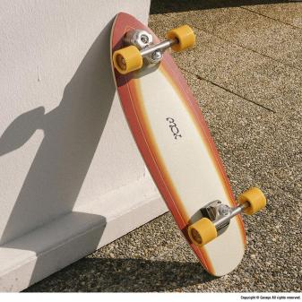 YOW SURFSKATE J-BAY 33 x 9.875 x 19 スケートボード(スケボー