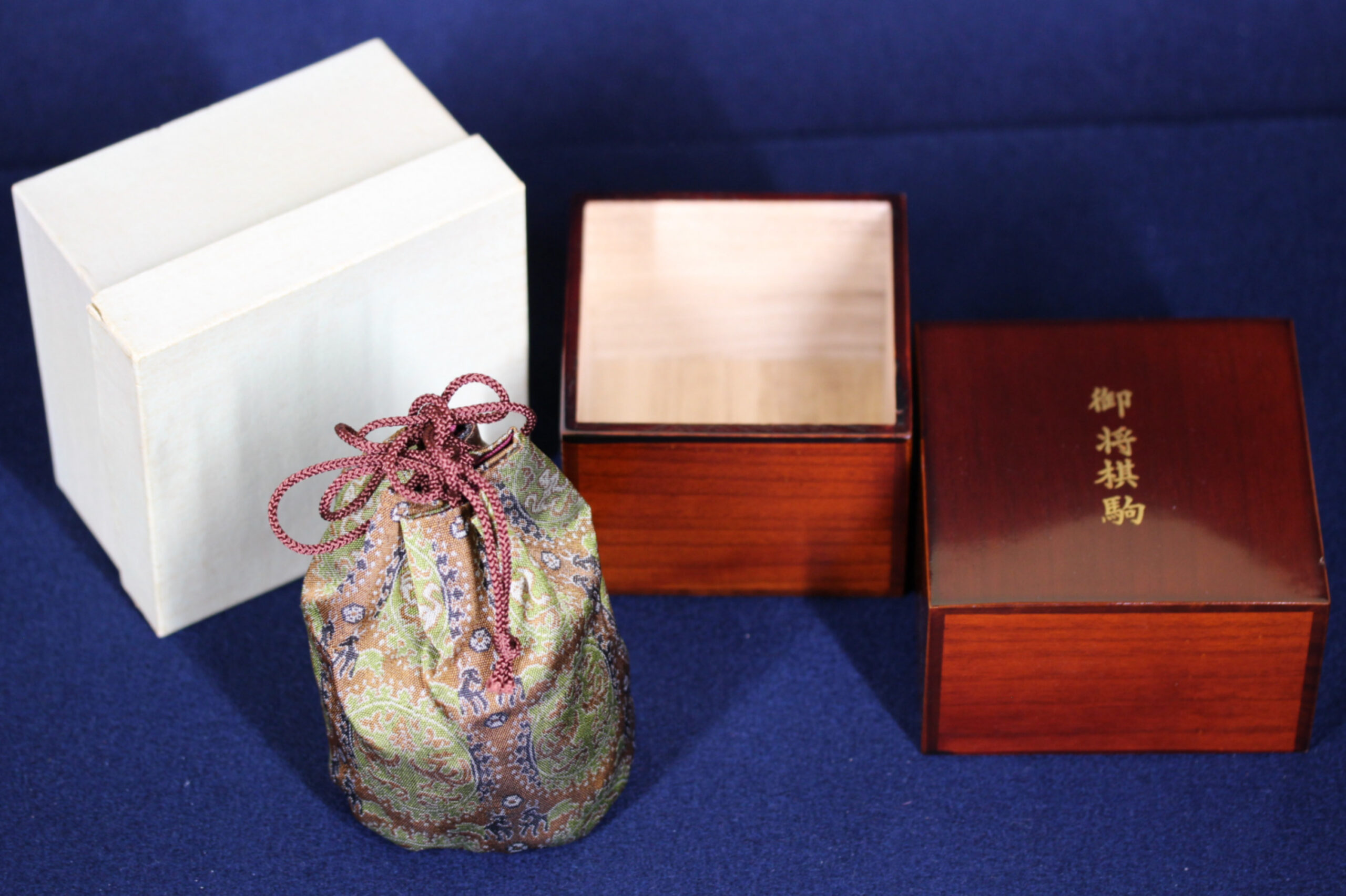 新古美術 玄清堂 | 厳選された美術品を世界遺産「石見銀山」がある島根