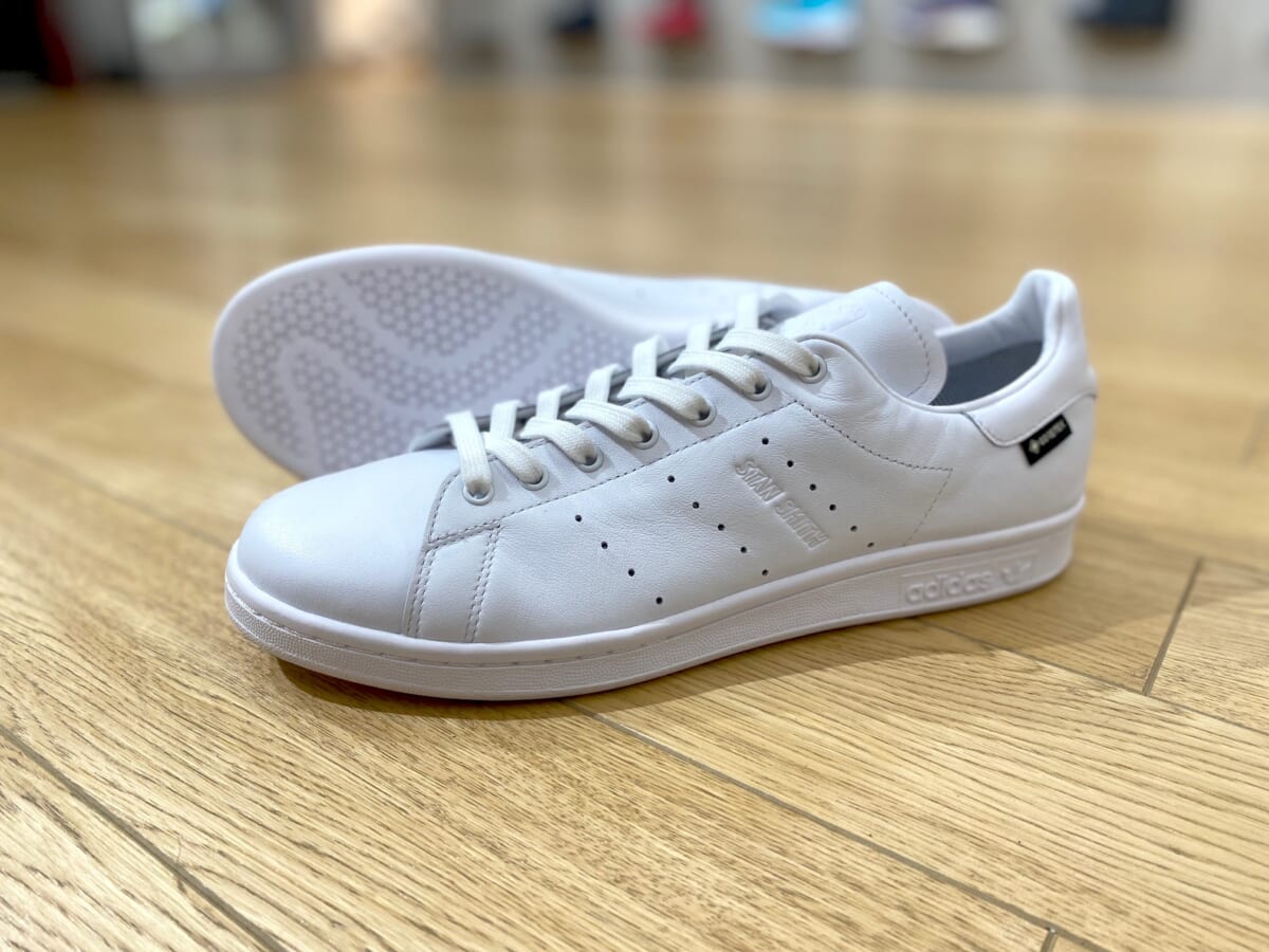 これは良き！ アディダス「スタンスミス ラックス」がゴアテックスを