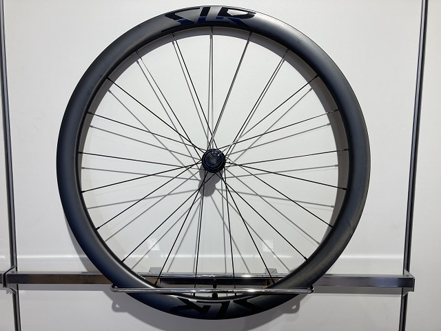 GIANT SLR1 カーボンホイール 新品タイヤ付き！ こちらも気になる新