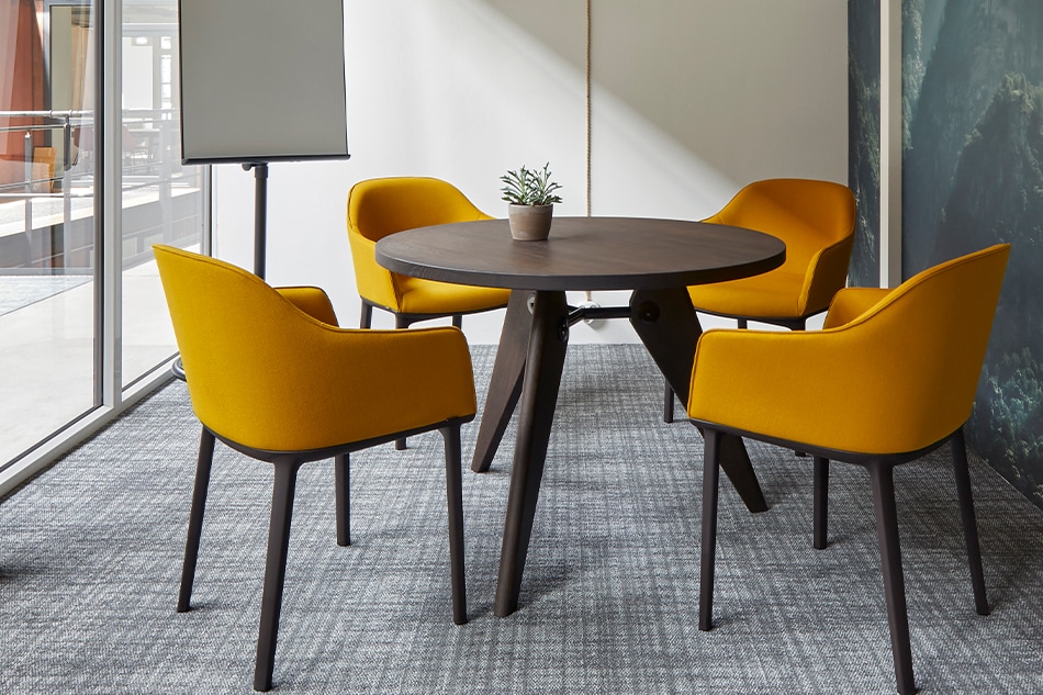 Gueridon105（ゲリドン105）/Vitra（ヴィトラ）/Jean Prouve（ジャン