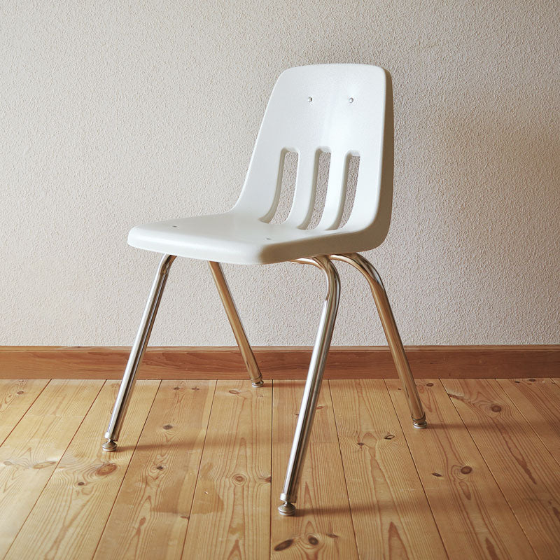 VIRCO 9000 Chair - バルコ スタッキングチェア 9000 チェア – Good Decors