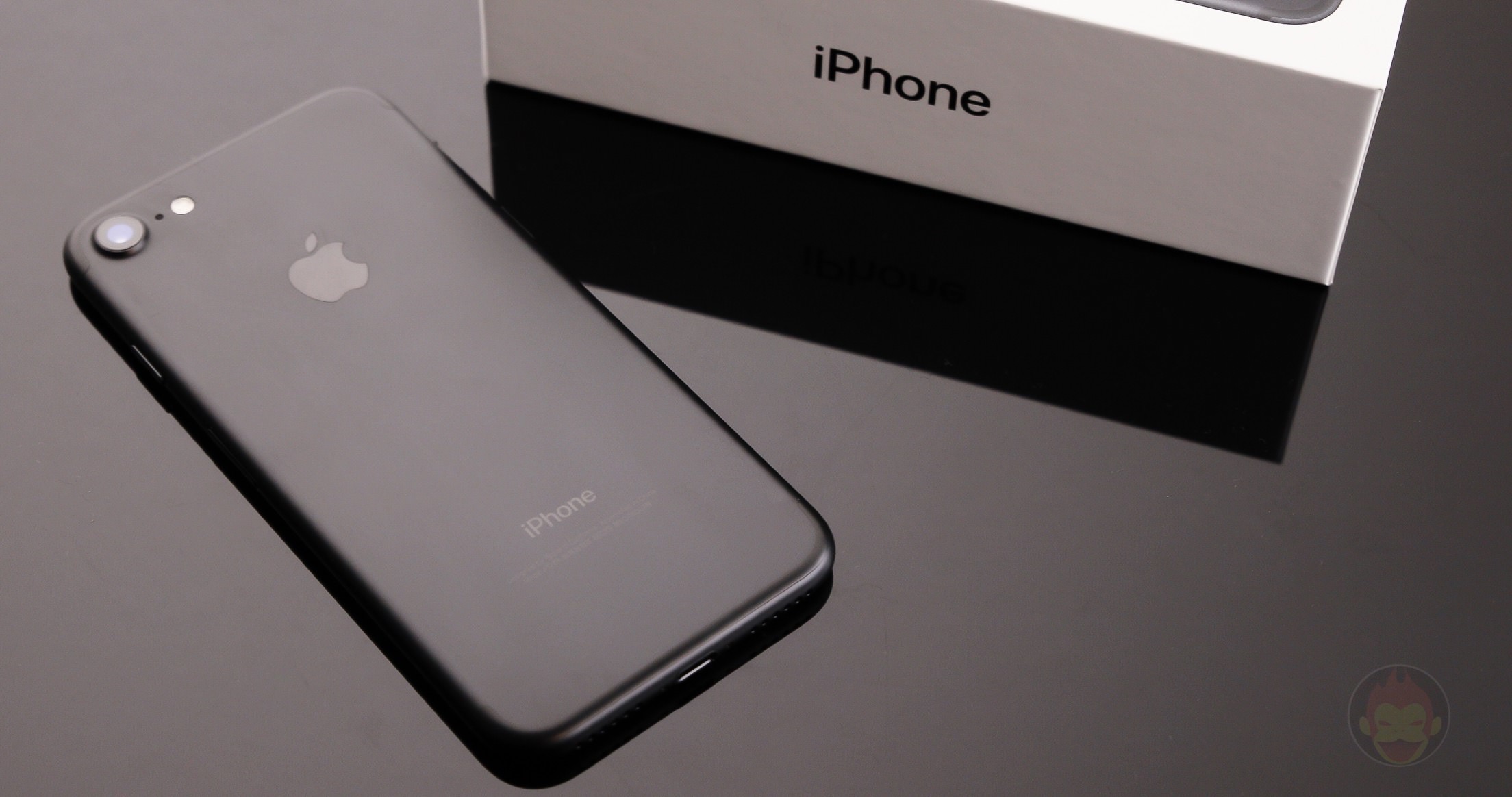 iPhone 7 ジェットブラック 128GB SIMフリー Apple iPhone 7 128GB