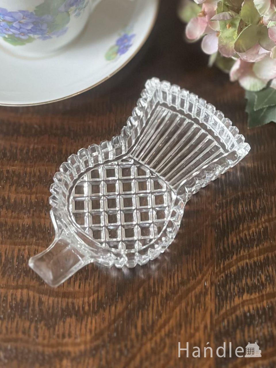 アンティークのガラス食器、仕切り付きの便利でおしゃれなガラス