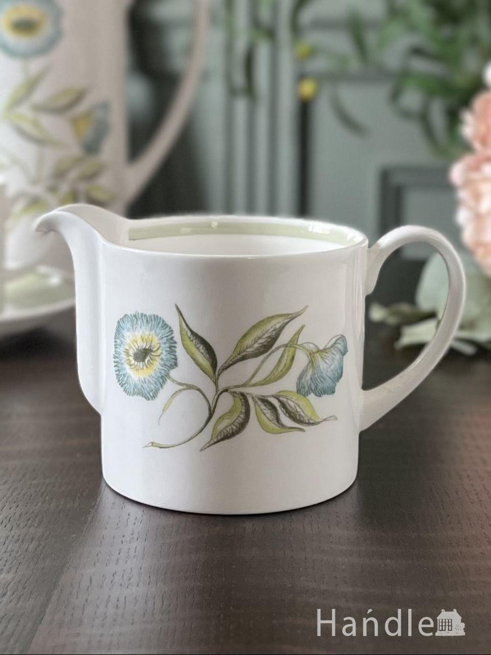 英国アンティークのガラス食器、ミニサイズが可愛いミルクピッチャー