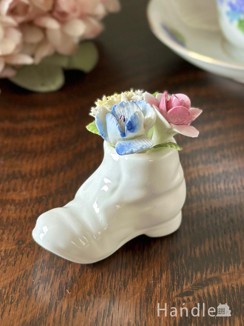 英国ROYAL DOULTON（ロイヤルドルトン）、FAIR MAIDENのフィギュリン(m