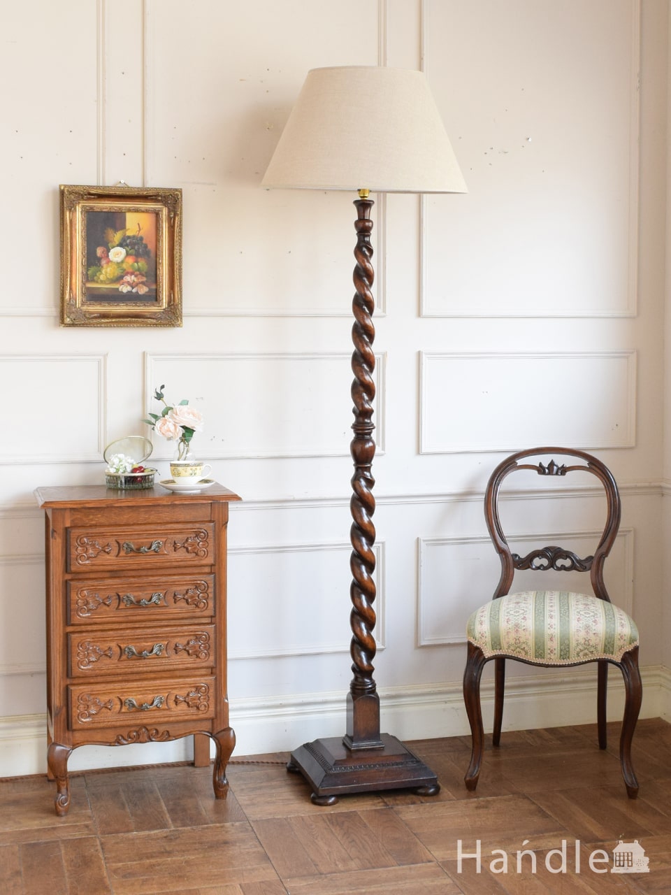 英国で見つけたスタンドライト、アンティークのフロアランプ（B22