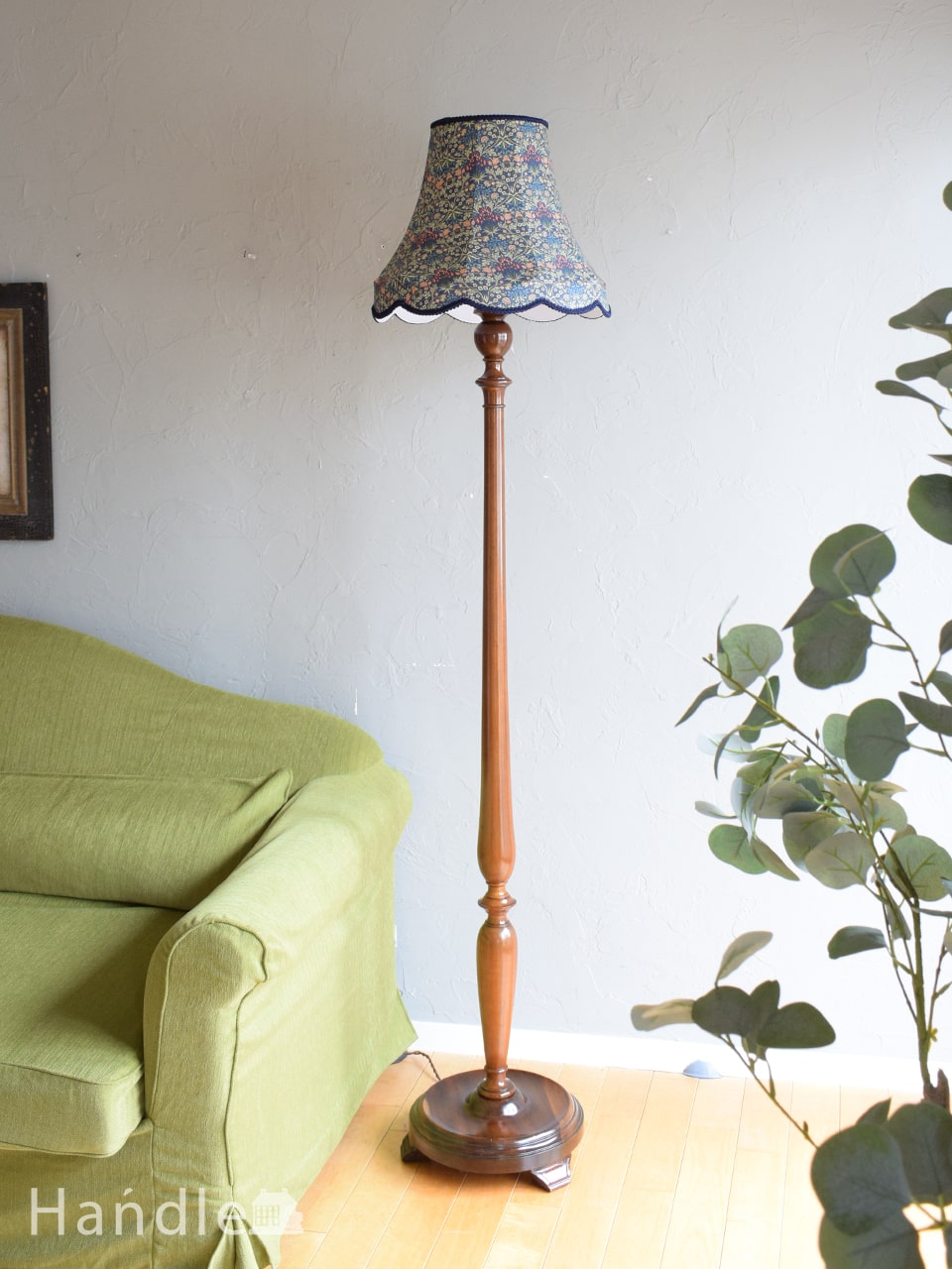 花柄シェードがオシャレな照明、アンティークのフロアランプ(d-1000-f