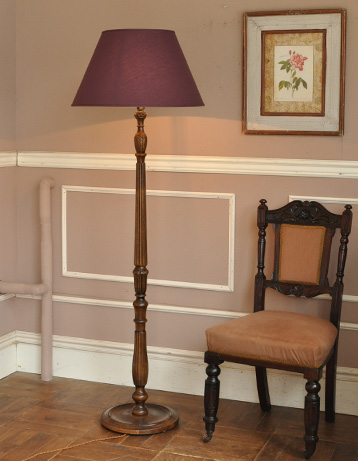 英国デザインのアンティークの間接照明、布シェードのフロアランプ(k