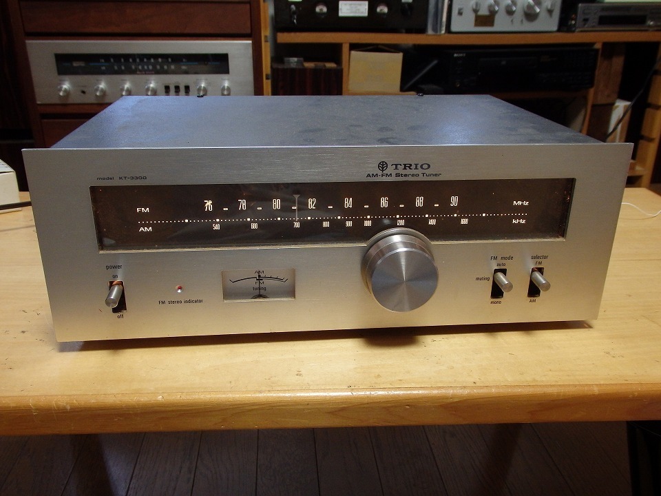 JUNK AUDIO】トリオ チューナー ”KT-3300” にヘッドホンアンプを