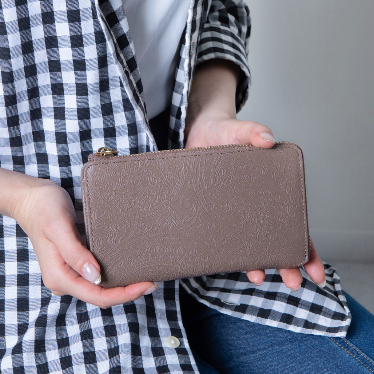 TIDY2.0 Botia」一般販売決定！本革に華やかなボタニカル調モチーフを