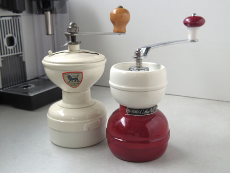 コーノのコーヒーミル: はぴカフェ