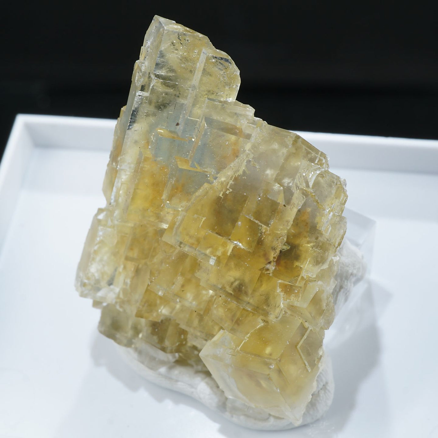 フランス La Barre(ラバール)産 フローライト – 天然石ハッピーギフト