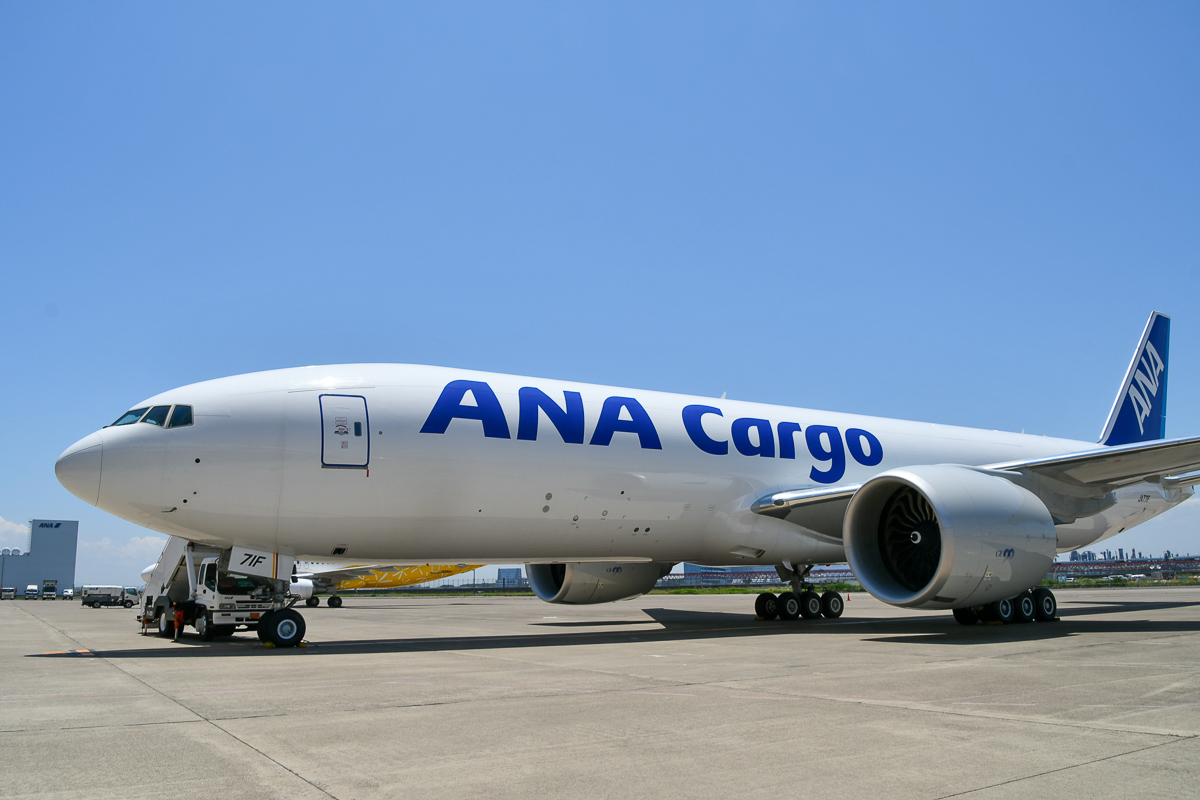 ANAカーゴ、新しい貨物機となるボーイング777フレーター型機をお披露目