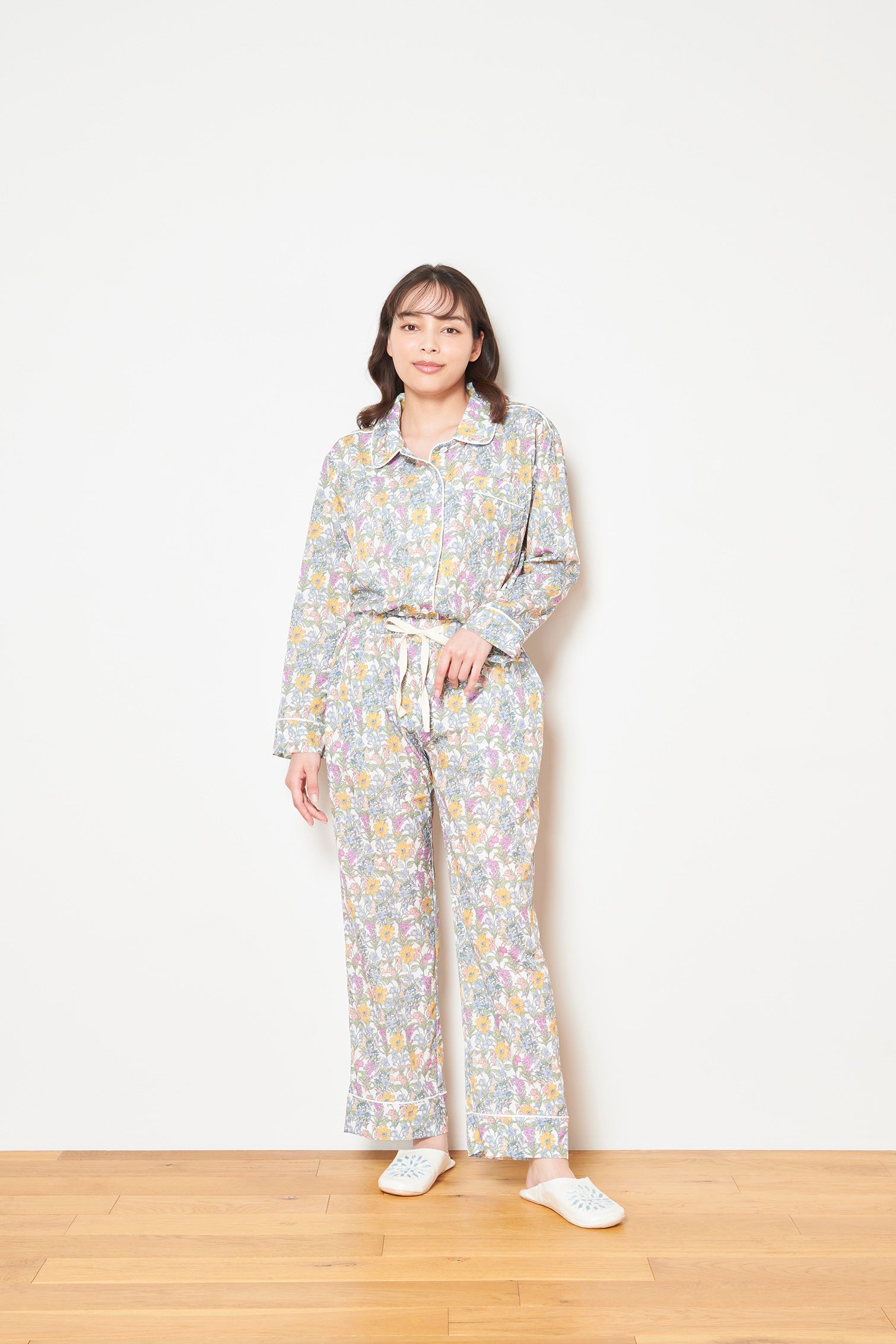 シルクタッチ オダマキ 花柄パジャマ（ボトムス） – hilal ay（ヒララ）