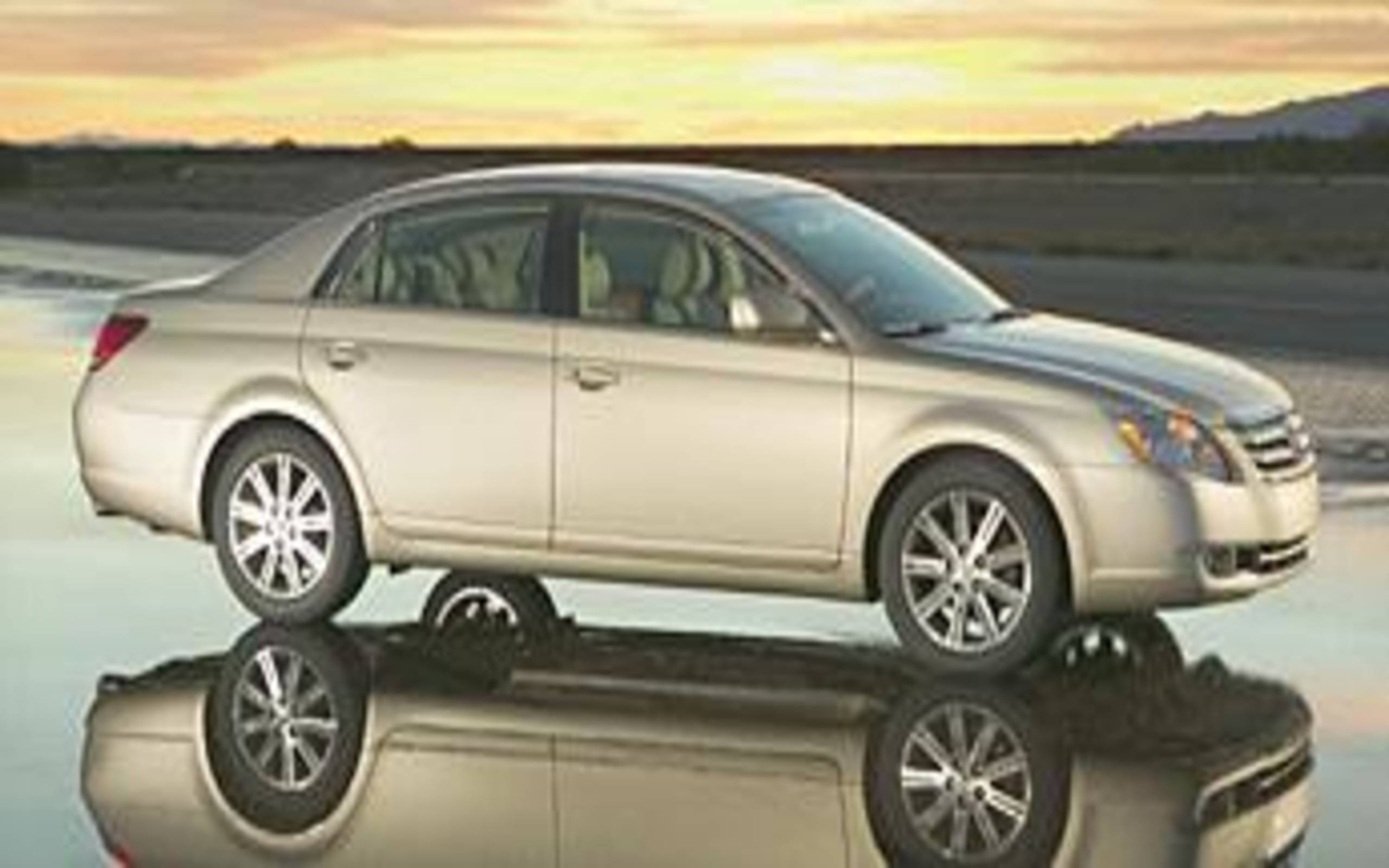 305010019.jpg?crop=1xw:0.8xh;