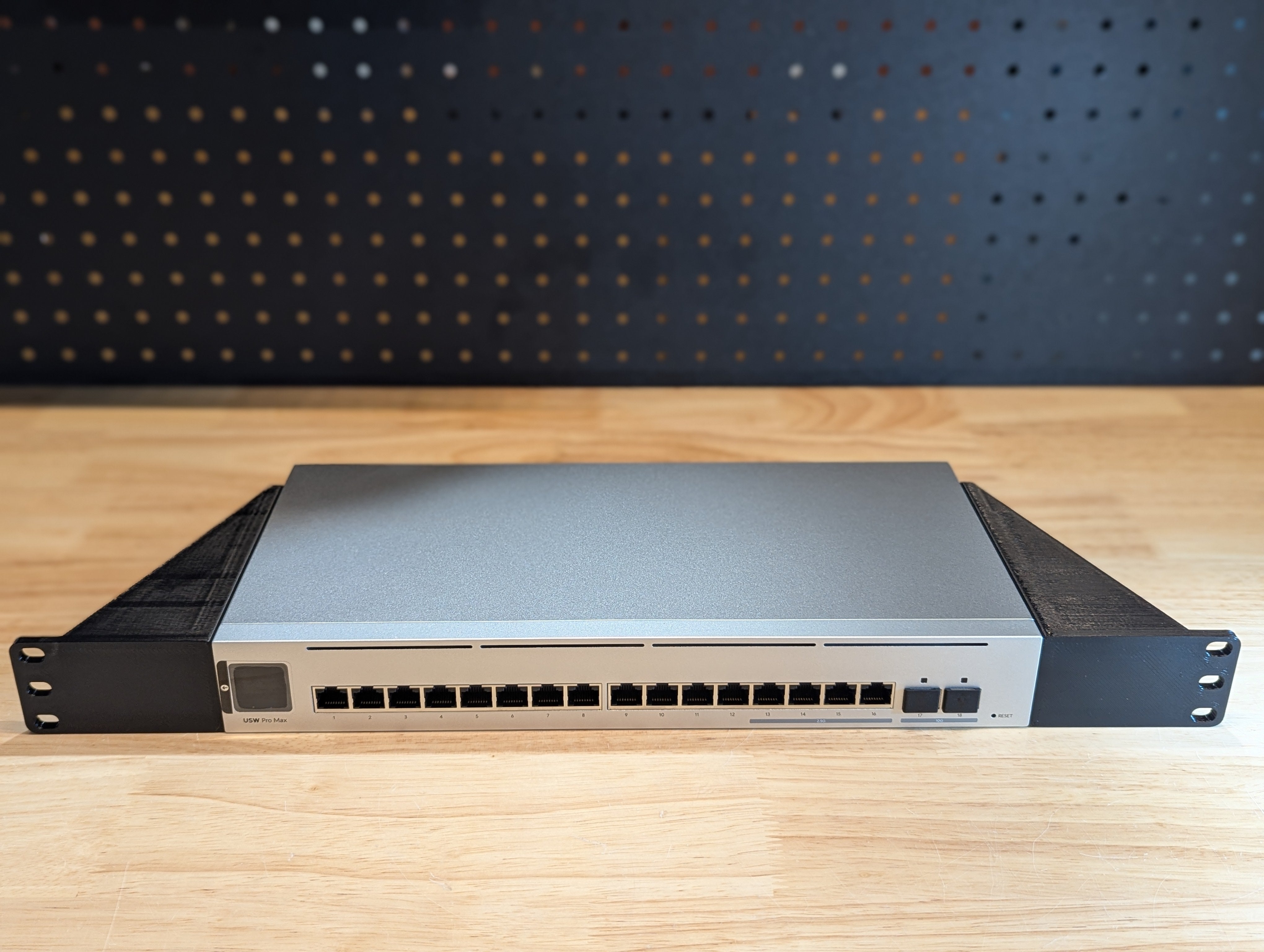 Ubiquiti Unifi Pro Max 16 Rack Mount – Hive Tech Solutions