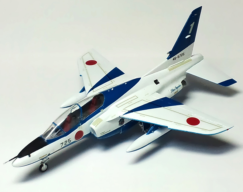 ハセガワ：1:72スケール 飛行機D11 川崎 T-4“ブルーインパルス