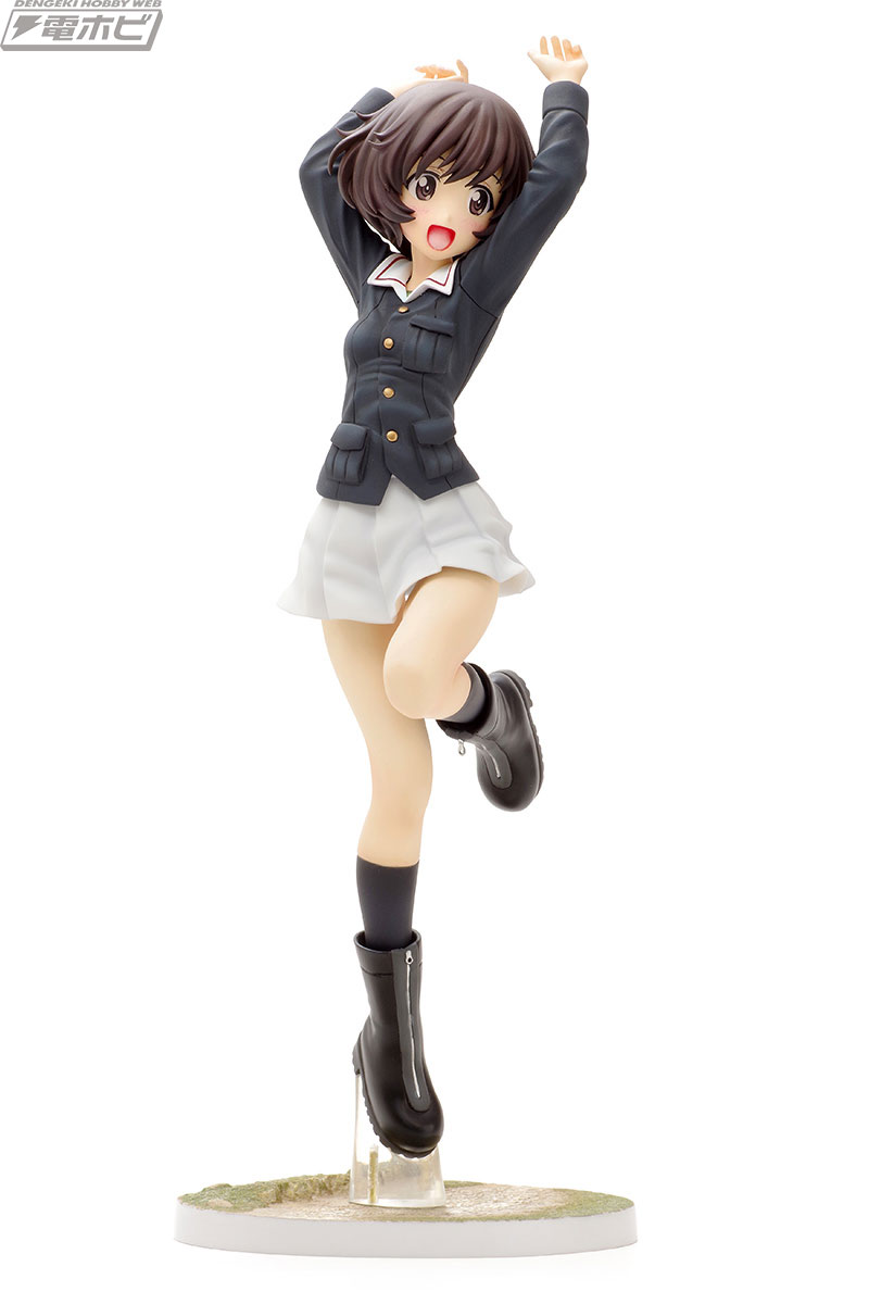 ガルパン』秋山優花里がパンツァージャケット姿で立体化！元気いっぱい