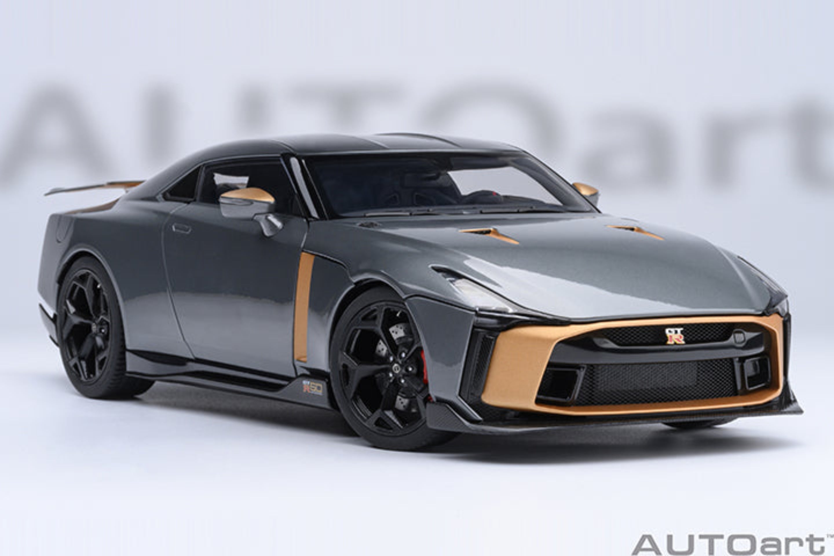 AutoArt 1:18 Nissan GT-R50 By Italdesign Goodwood Version - Gold