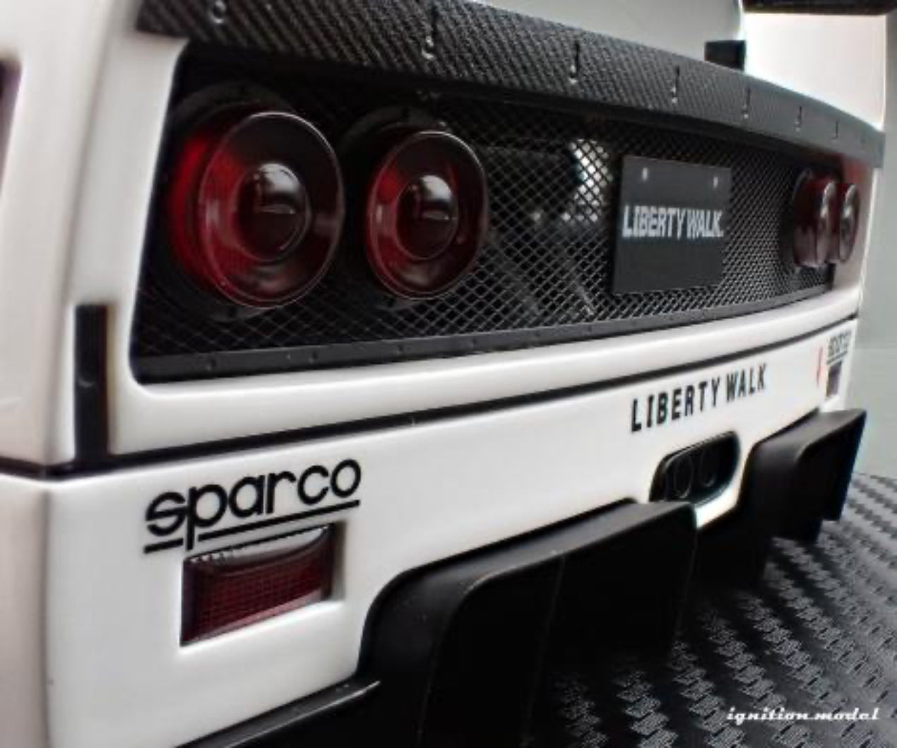 Ignition Model 1:18 LB-Works Ferrari F40 White IG3752 – Horizon