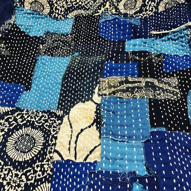 刺し子途中経過 #さしこ #刺し子 #昔布 #古布 #継ぎ接ぎ #藍無地 #型