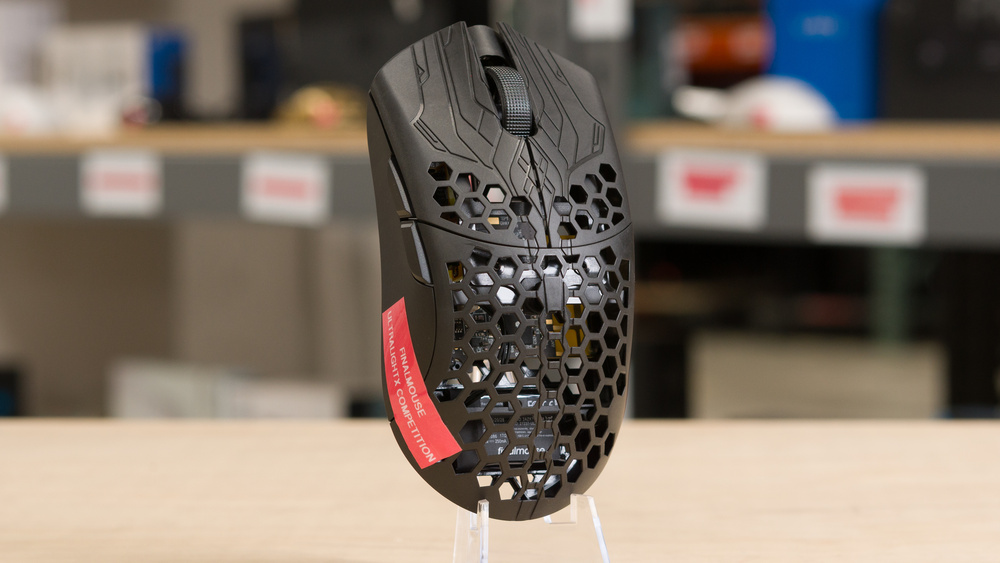 Finalmouse UltralightX Competition Review - RTINGS.com