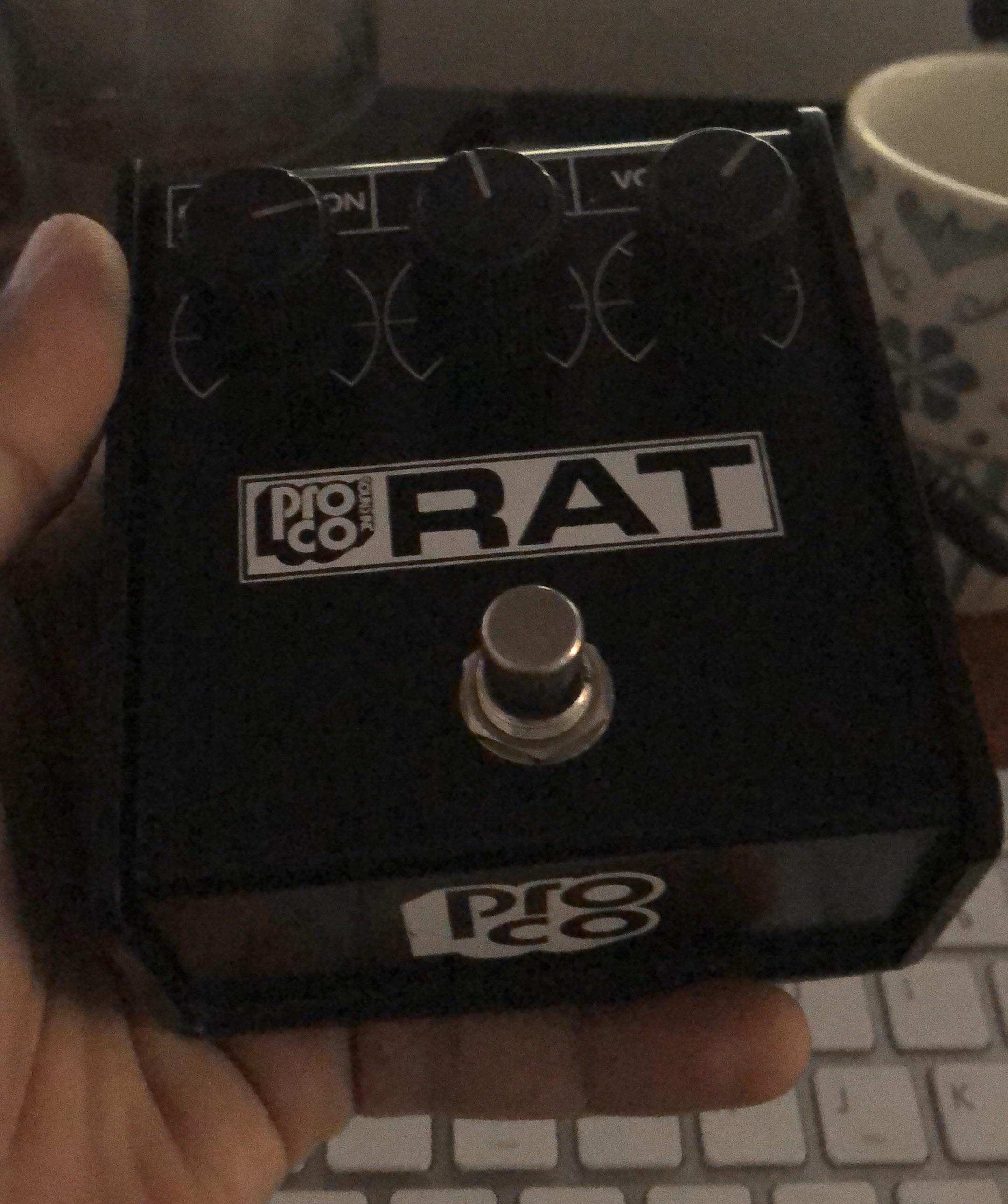 Hands on: Vintage 88 ProCo RAT. What's different on RAT 2? : r
