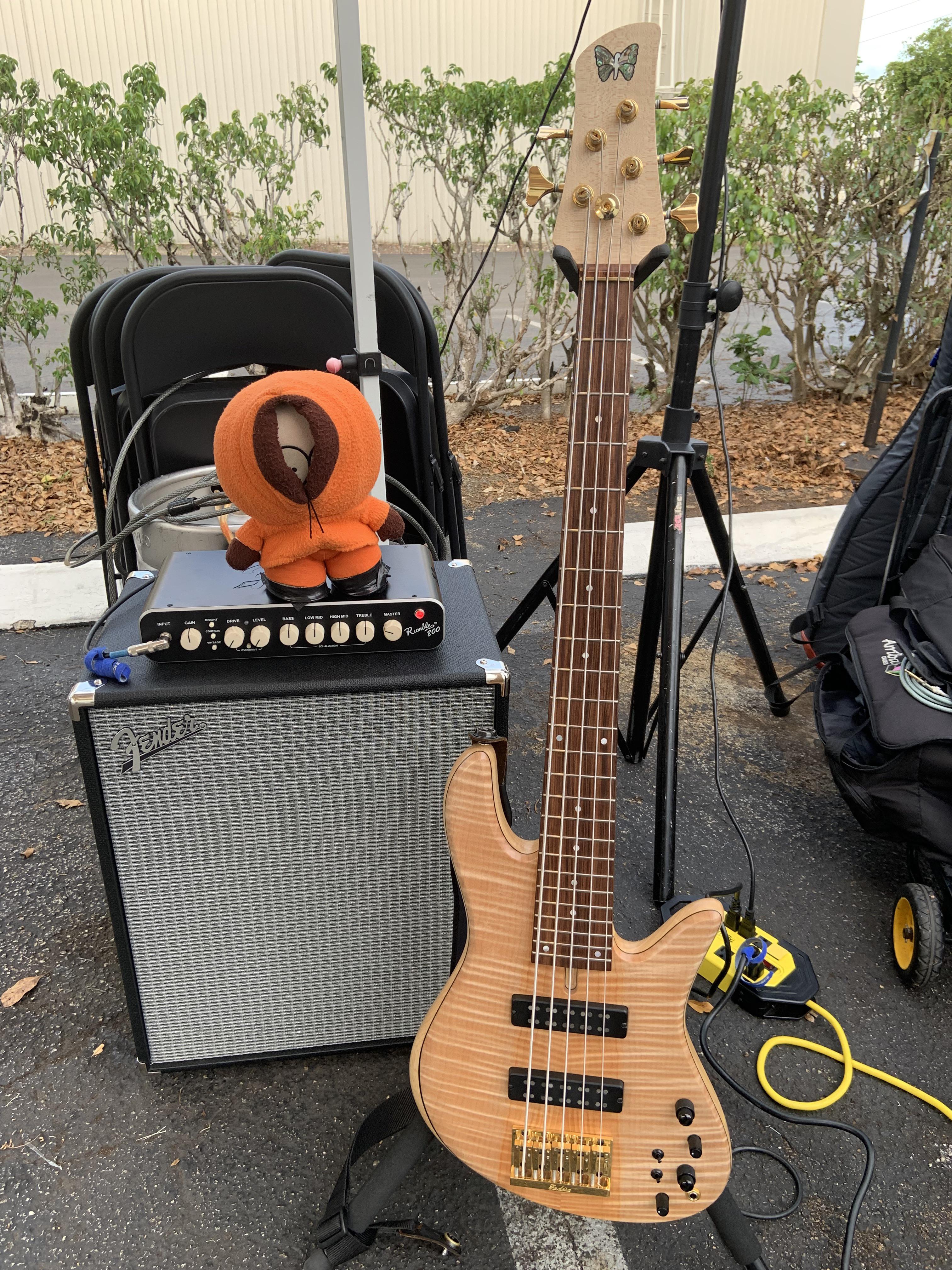 Kenny approves of my new Fender Rumble 800HD head. : r/BassGuitar
