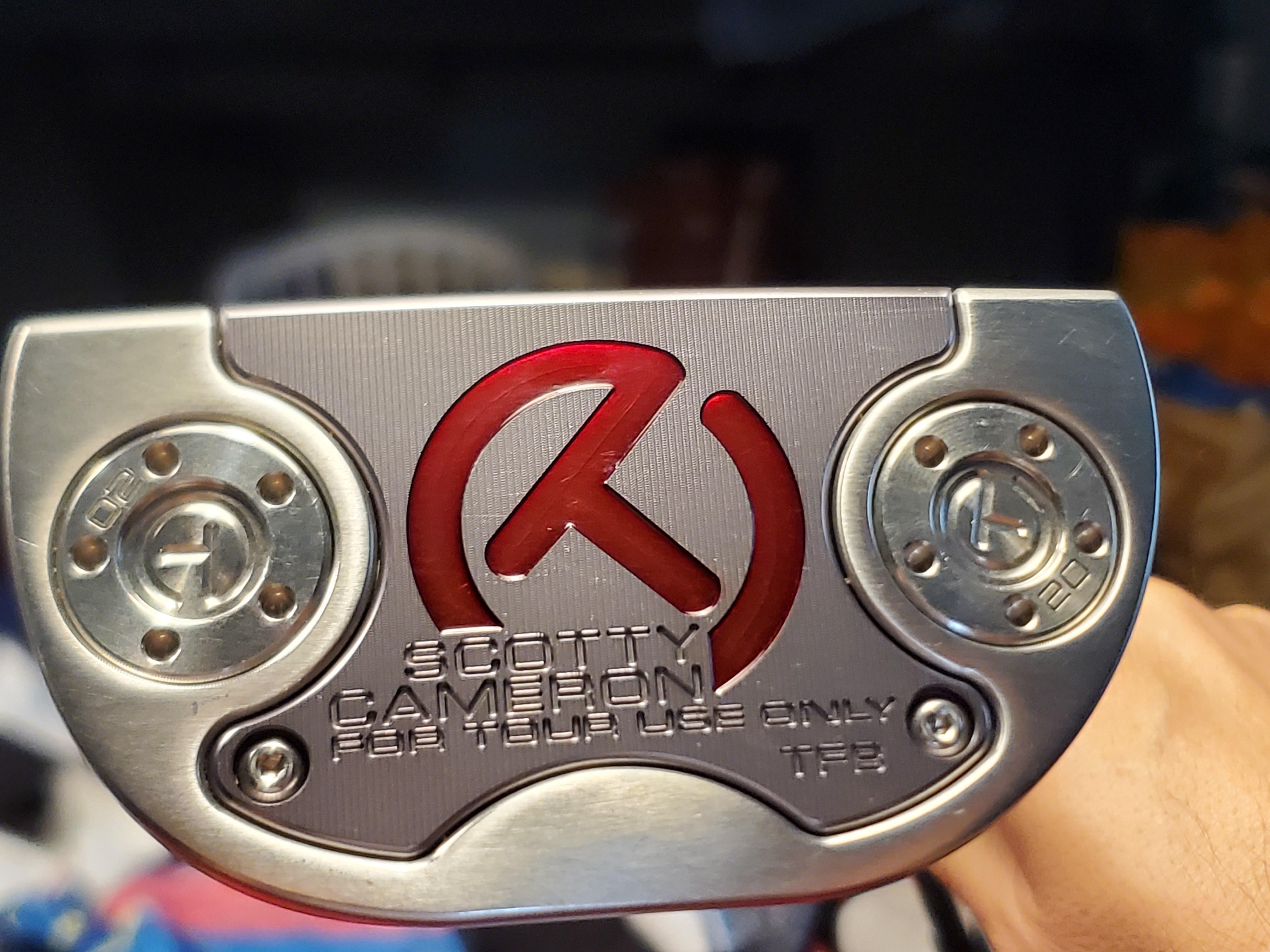 スコッティキャメロンのサークルT持ってるんだけど、本物かどうか