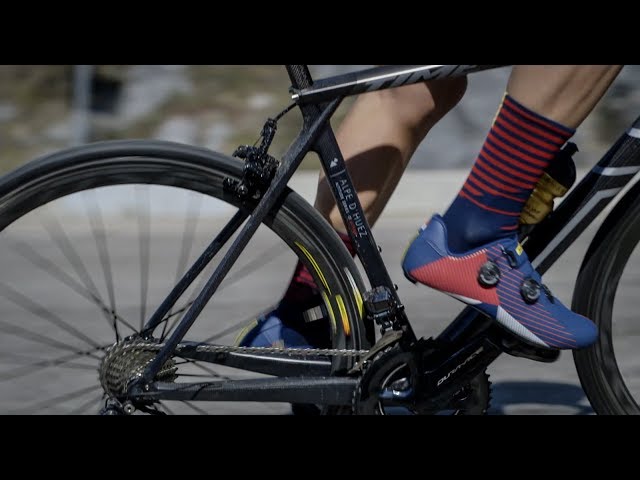 Testing Mavic Cosmic Pro Carbon SL UST on Alpe d'Huez - YouTube
