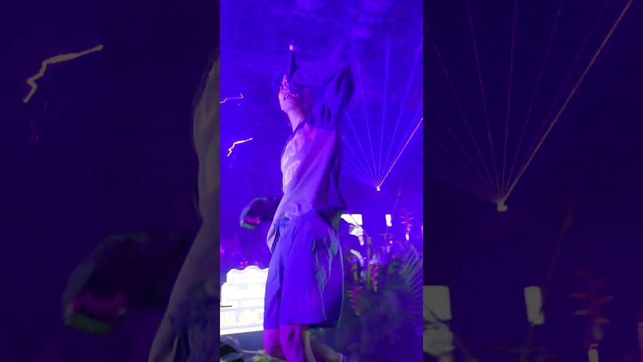 kZm / De-void* - YouTube