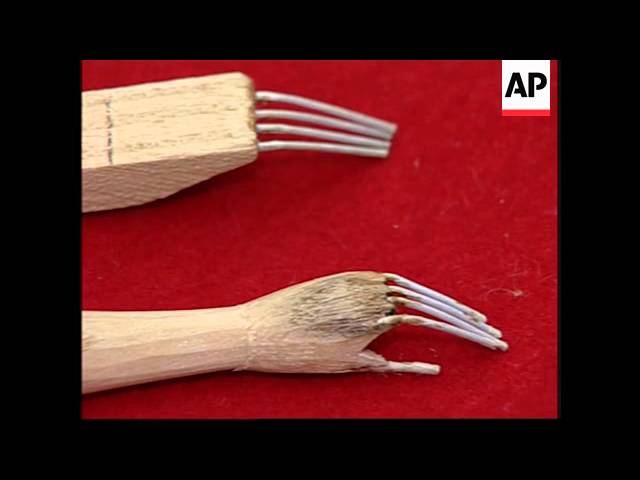 The traditional art of Kyoto doll-making - YouTube