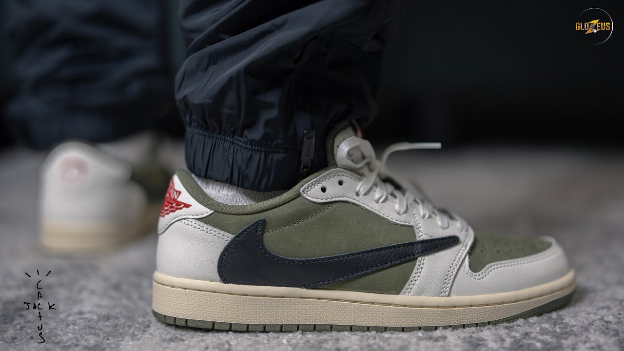 TRAVIS SCOTT x AIR JORDAN 1 LOW 