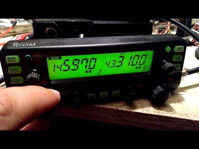 Icom IC-2720 & Alinco DT-840M セット Icom IC-2720 & Alinco DT-840M