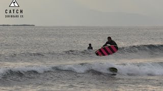 キャッチサーフは超楽しい！モデルテスト@湘南 by 金尾レオ - YouTube