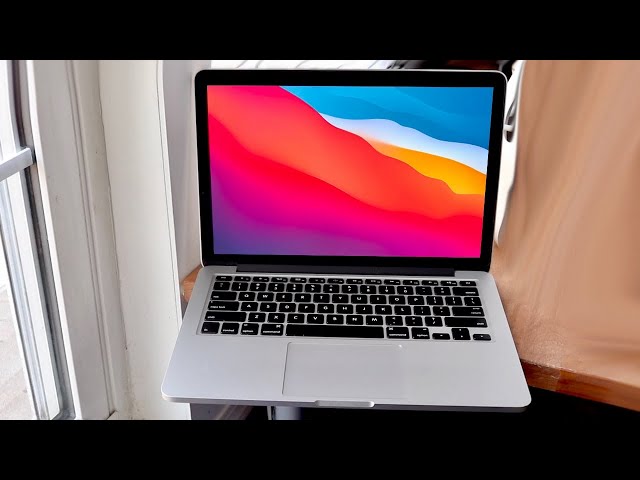 MacOS Big Sur On The Oldest Macbook Pro! - YouTube