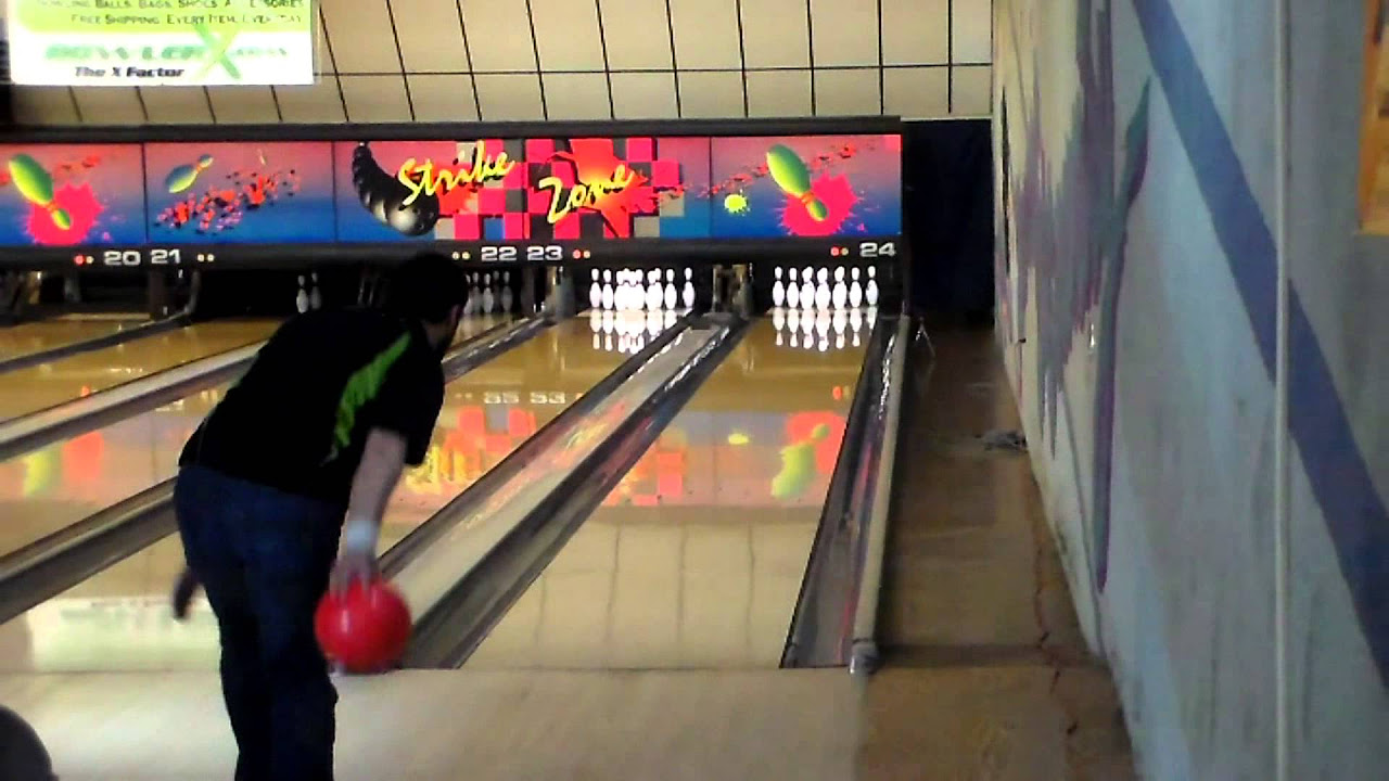 Motiv Venom Panic Bowling Ball Video - BowlerX.com - YouTube