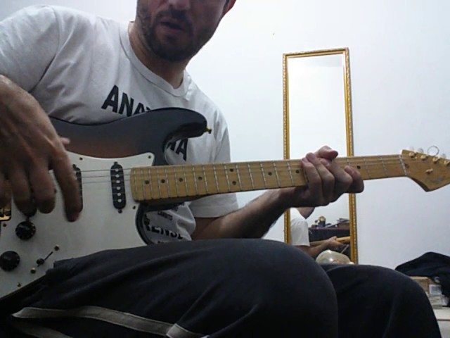 Fender SCN Samarium Cobalt Noiselees --Ash end Alder - YouTube