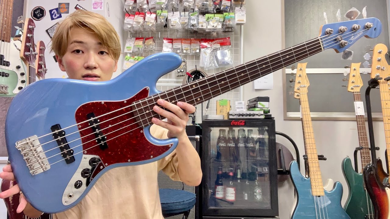 Freedomにオーダーした5弦パッシブJB、完成度高い - YouTube