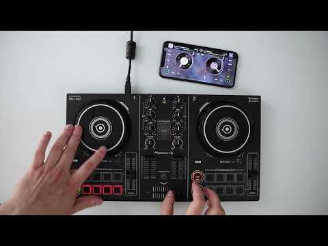 Pioneer DJ DDJ-200 with djay by Algoriddim ☆ Wireless Scratch