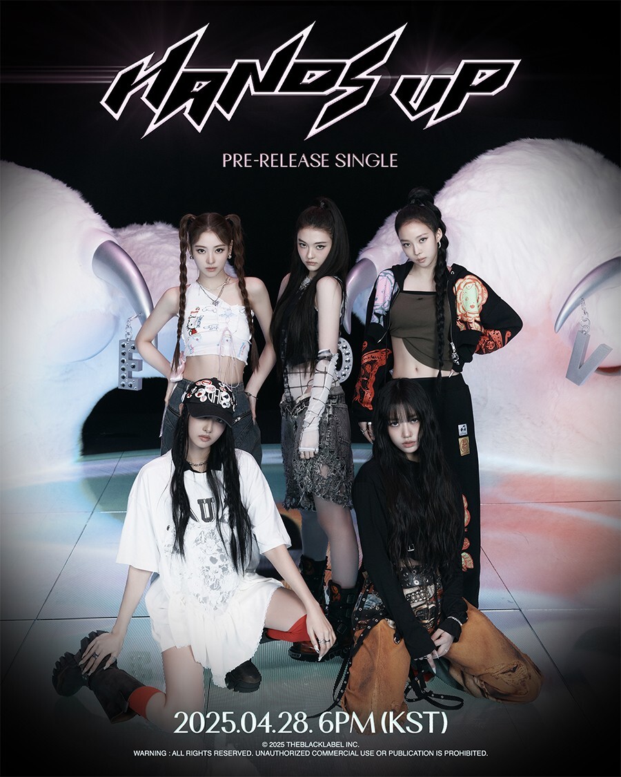 MEOVV [MY EYES OPEN VVIDE] 1st EP Album JELLY PAW Ver/QR Card+