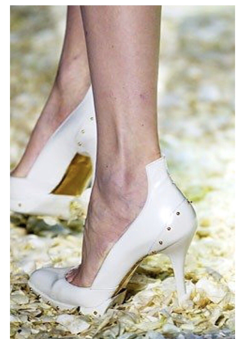 GUCCI by Tom Ford Fall 2003 White Leather Studded Heels Shoes | eBay