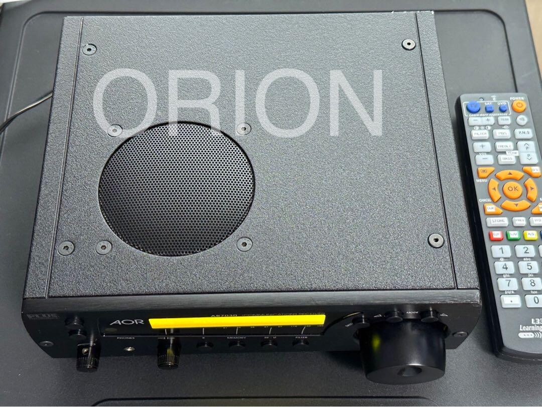 AOR AR7030 PLUS COMMUNICATIONS RECEIVER with Power Adapter and